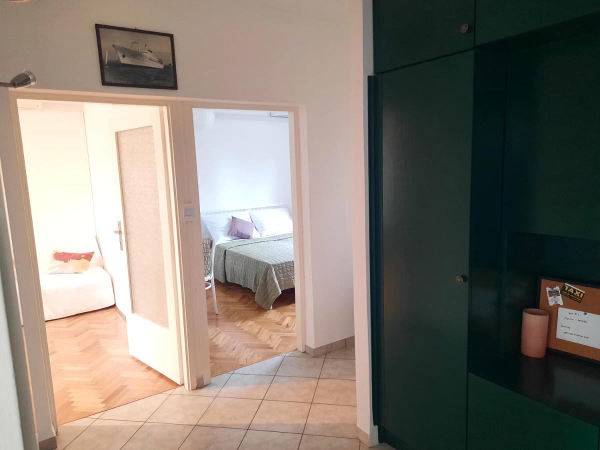 Apartment Nino In Pula Bagian luar foto
