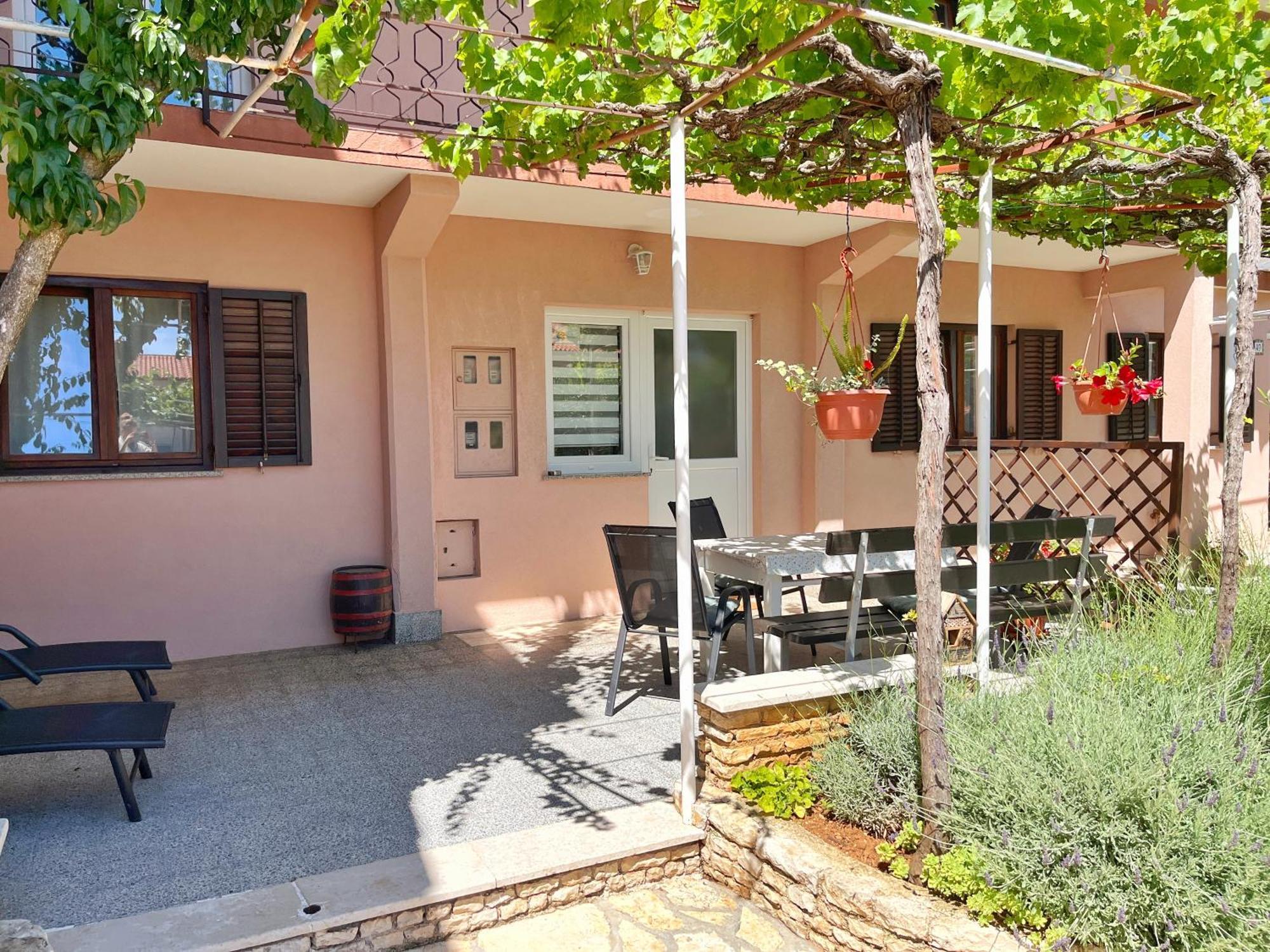 Apartment Nino In Pula Bagian luar foto